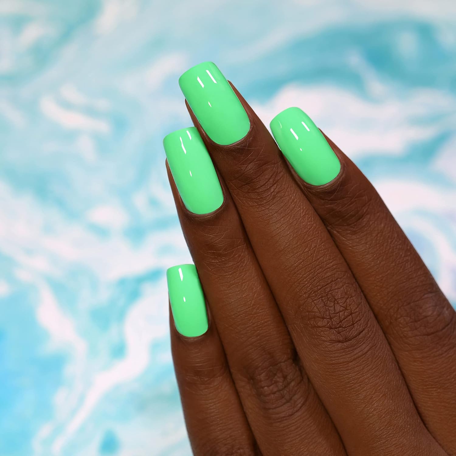 ESMALTE DE UÑAS ILNP BOTTOMS UP VERDE ESPUMA DE MAR CREMOSO - 5