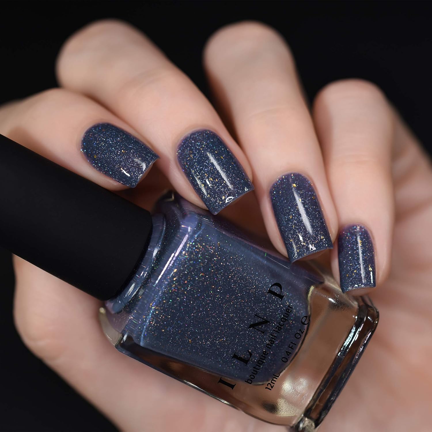 ESMALTE DE UÑAS ILNP BETTER DAYS AZUL MEDIANOCHE HOLOGRÁFICO - 2