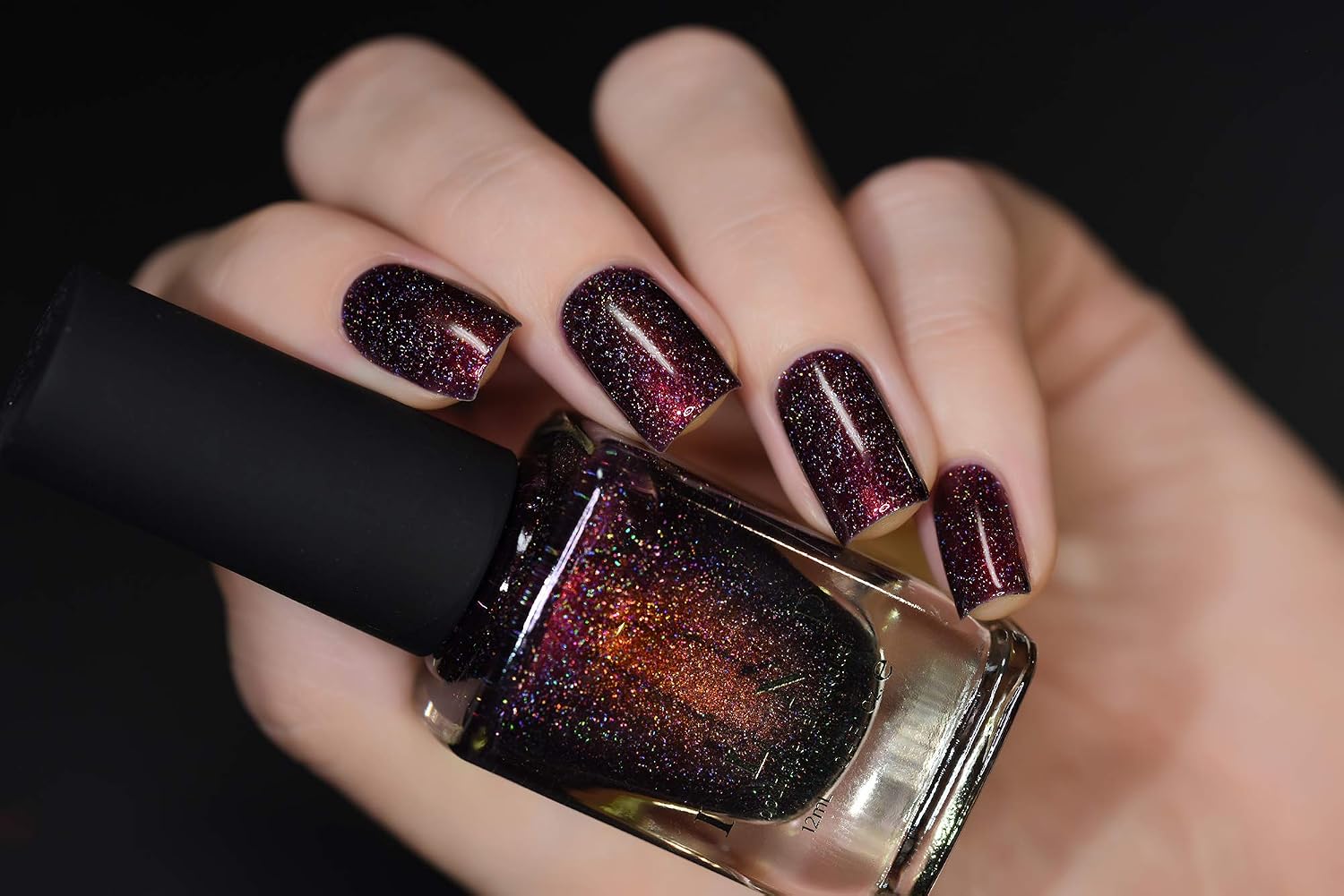 ESMALTE DE UÑAS ILNP BARDOT ROJO CAOBA HOLOGRÁFICO - 2