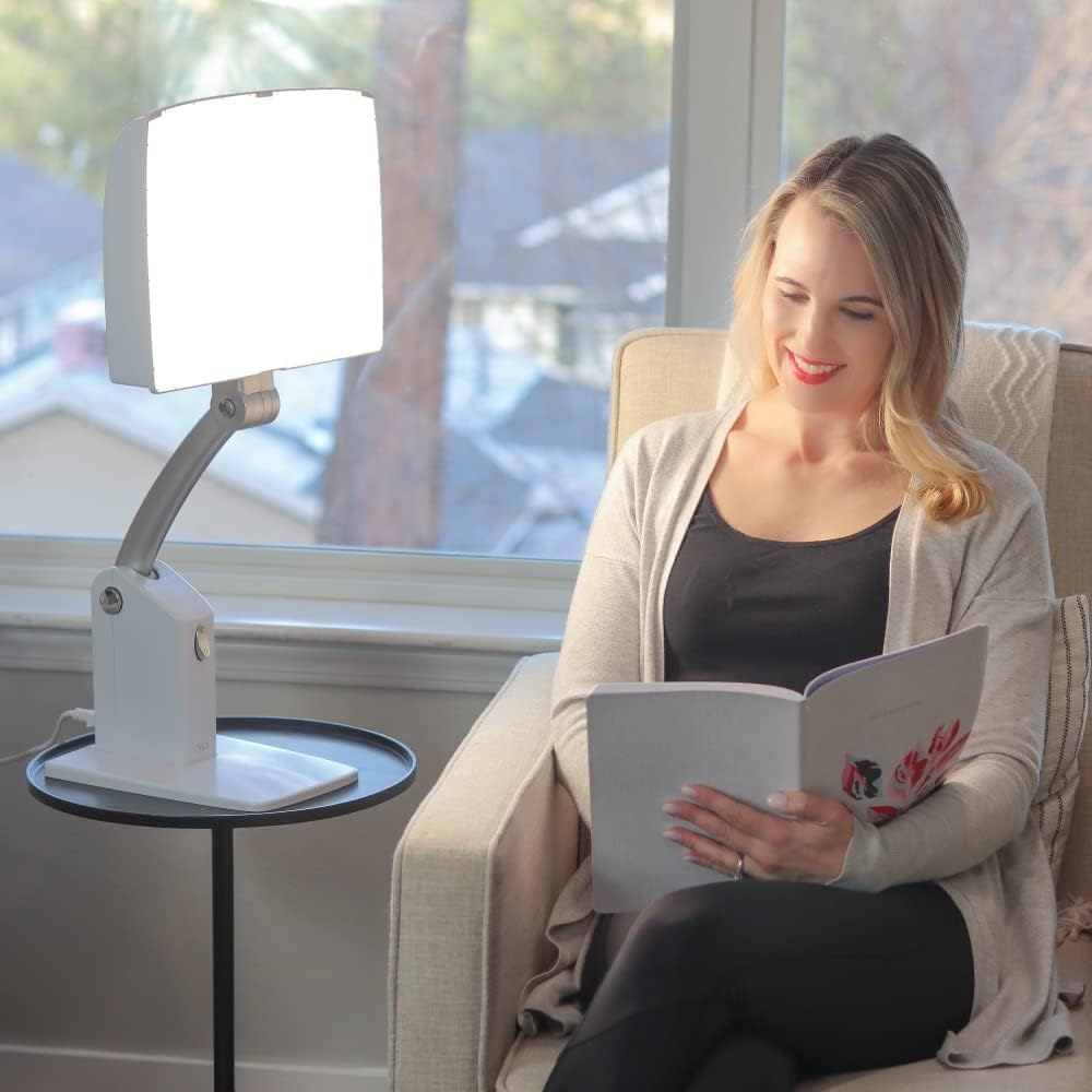 LÁMPARA DE TERAPIA DE LUZ CAREX DAY-LIGHT SKY 10000 LUX BLANCA CON ALTURA Y BRILLO AJUSTABLES - 2