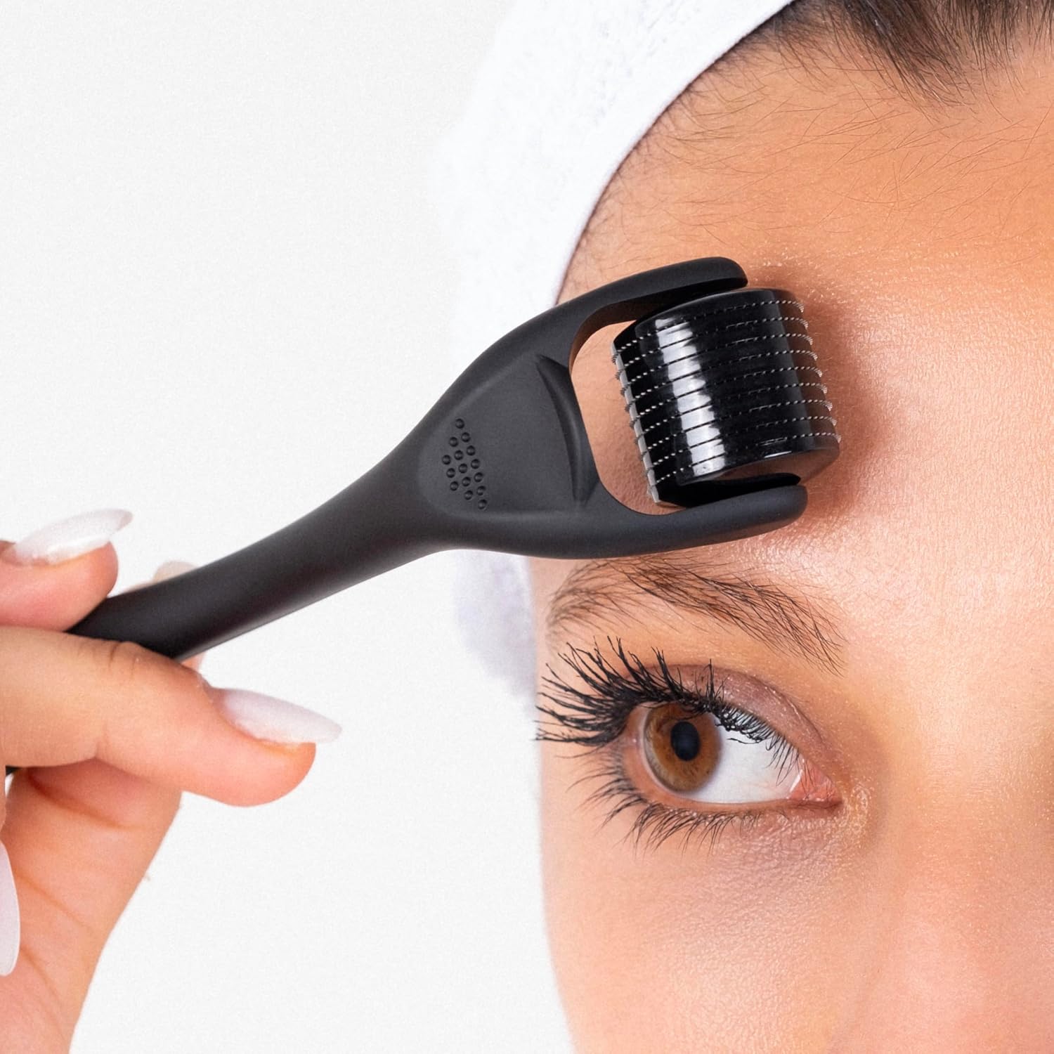 DERMA ROLLER DREMENESTER 540 MICROAGUJAS DE TITANIO 0.25MM CON ESTUCHE - 4