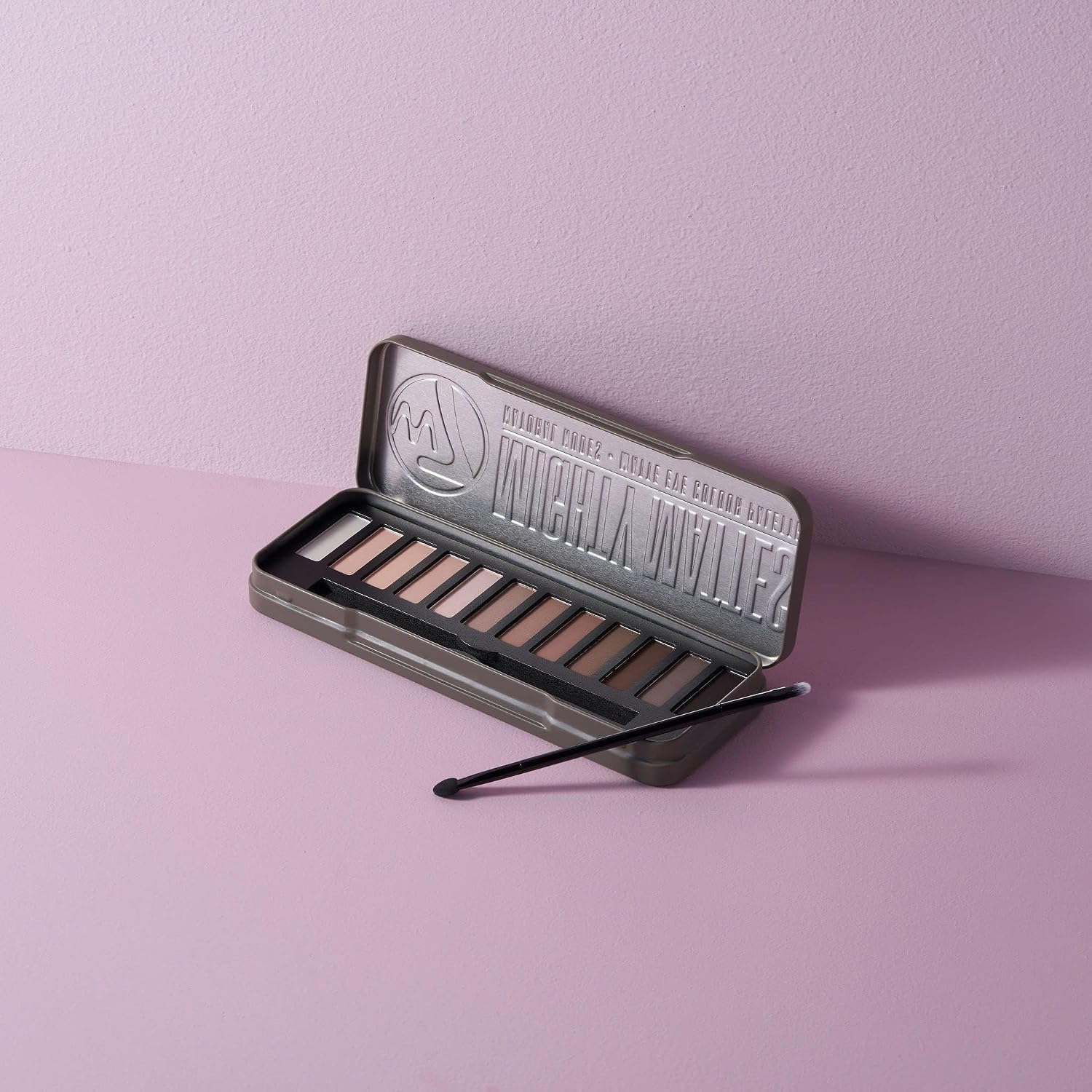 SET DE MAQUILLAJE W7 MEET YOUR MATTES CON PALETA DE SOMBRAS, MÁSCARA Y DELINEADOR - 3