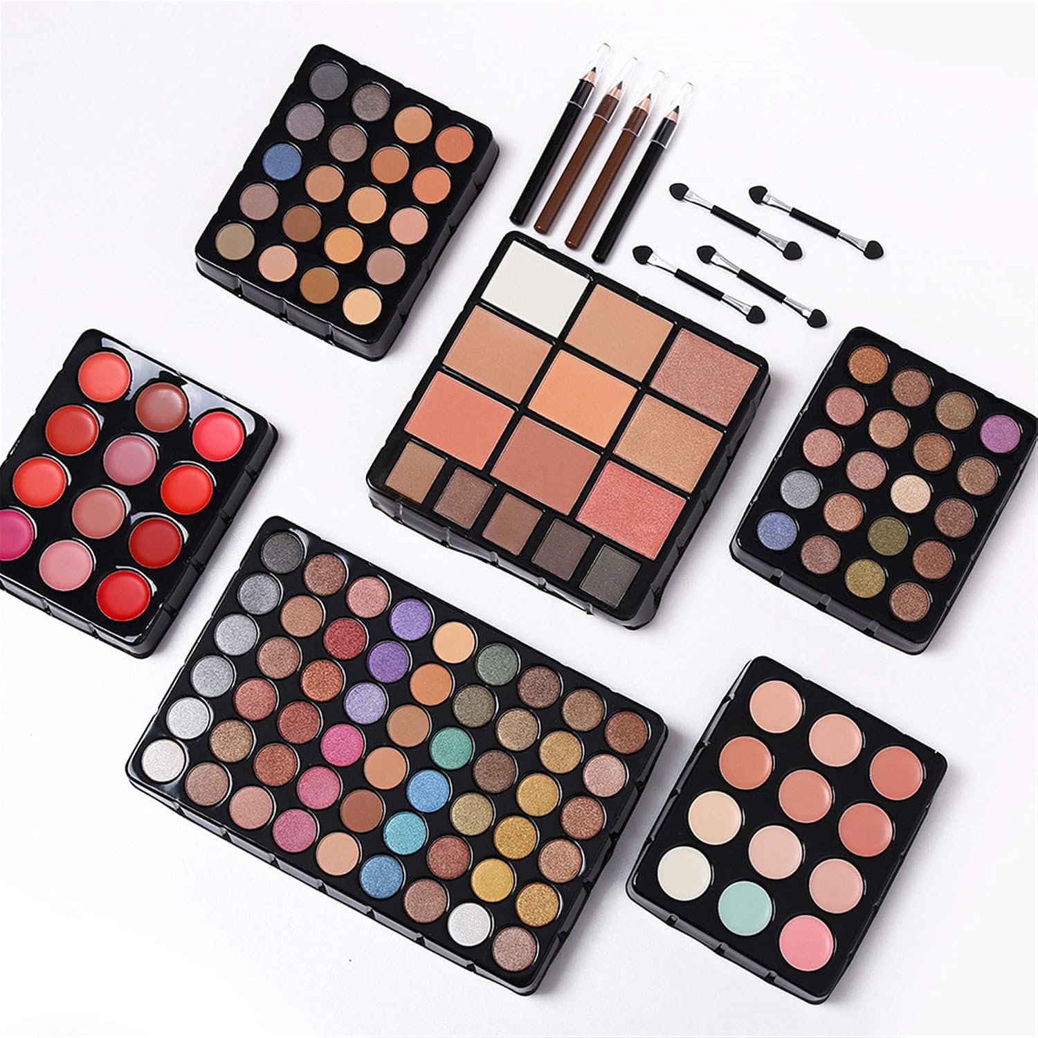 SET DE MAQUILLAJE CHARMCODE 132 COLORES TODO EN UNO CON 94 SOMBRAS, 12 GLOSS, 12 CORRECTORES Y MÁS - 2