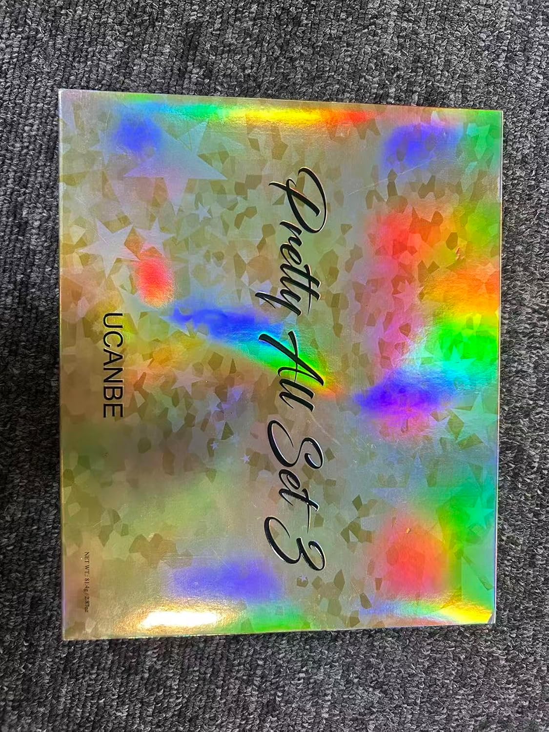 PALETA DE MAQUILLAJE UCANBE 86 COLORES CON 15 BROCHAS NEGRO Y GRIS - 2