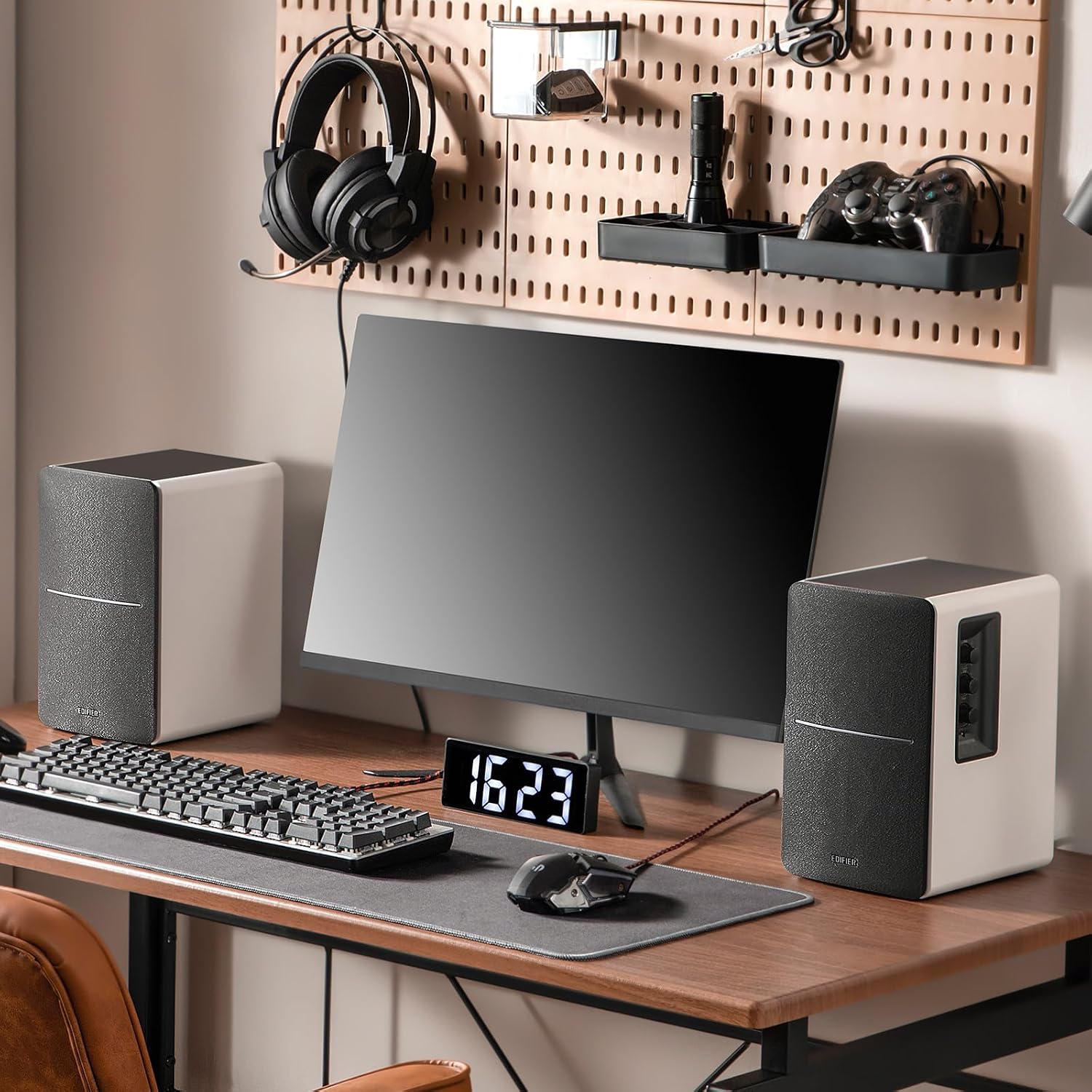PARLANTES EDIFIER R1280DB BLUETOOTH 42W RMS MADERA BLANCA - 4