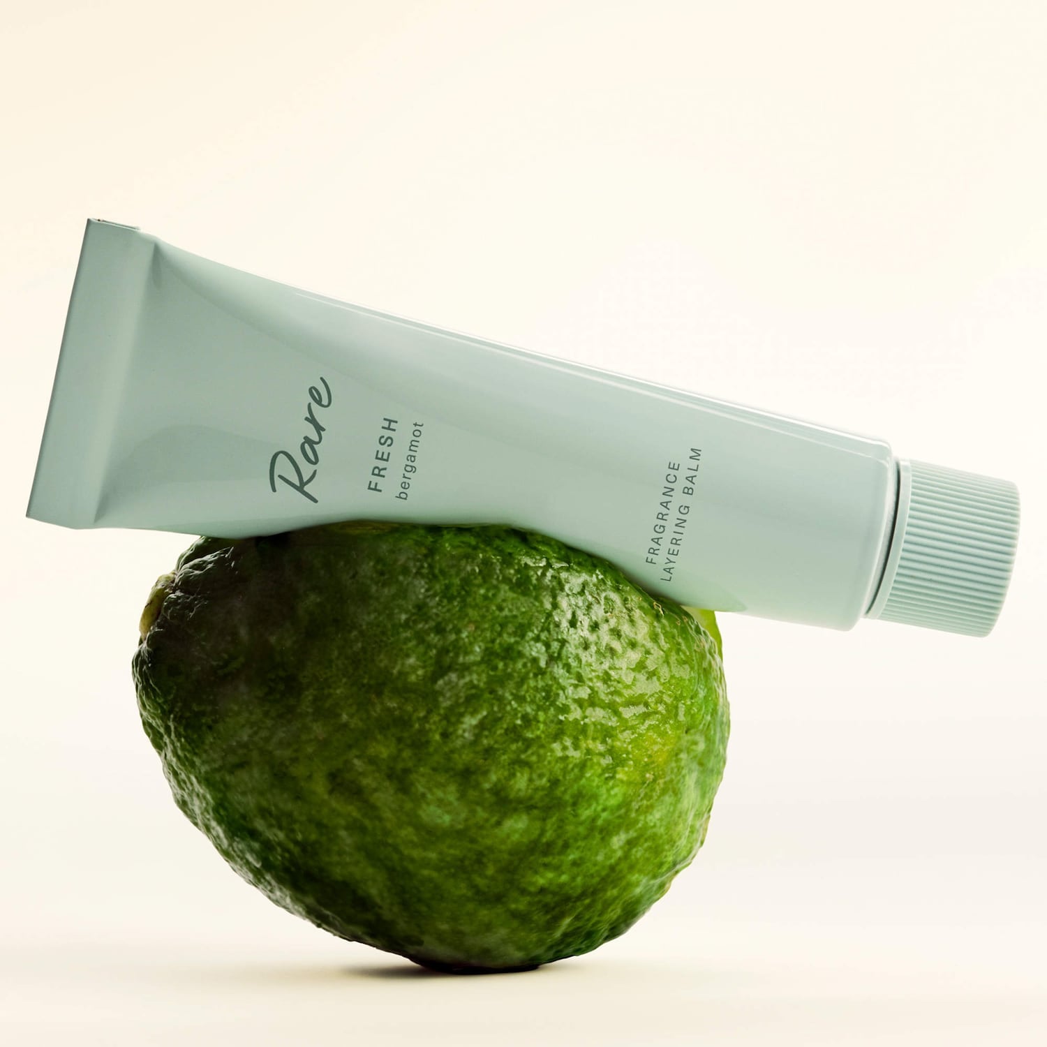 BÁLSAMO PARA FRAGANCIA FRESH BERGAMOT RARE BEAUTY 20 ML - 5
