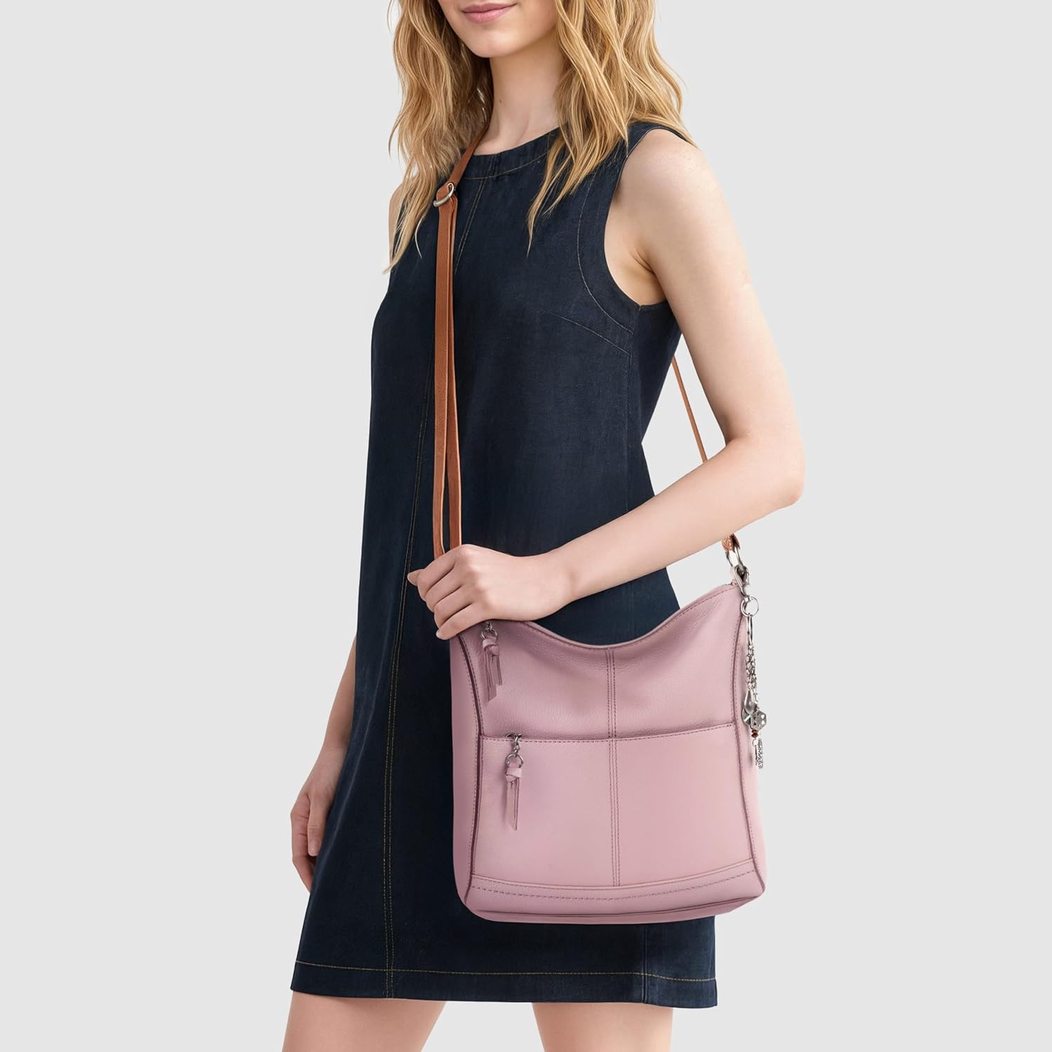 BOLSO CRUZADO DE CUERO THE SAK LUCIA CON CIERRE Y CORREA AJUSTABLE - 2