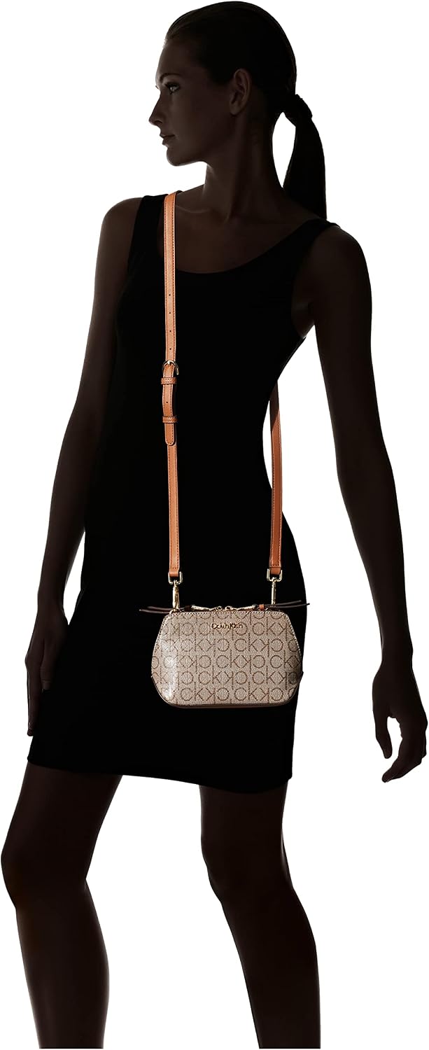 BOLSO CRUZADO CALVIN KLEIN LUCY CON TRIPLE COMPARTIMENTO PARA MUJER - 4