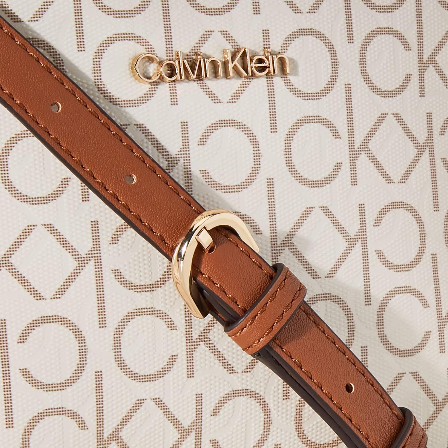 BOLSO CRUZADO PARA MUJER CALVIN KLEIN LUCY CON TRIPLE COMPARTIMENTO - 4