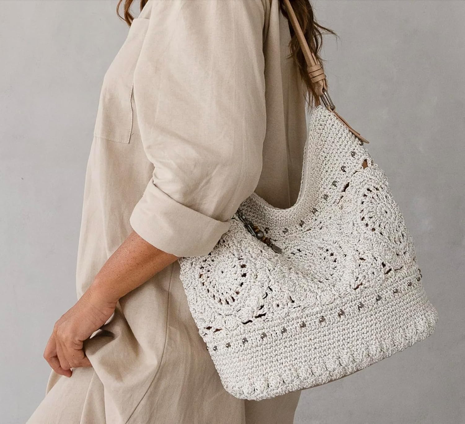 BOLSO HOBO THE SAK SEQUOIA CROCHET GEN HOBO MEDALLÓN NATURAL - 4