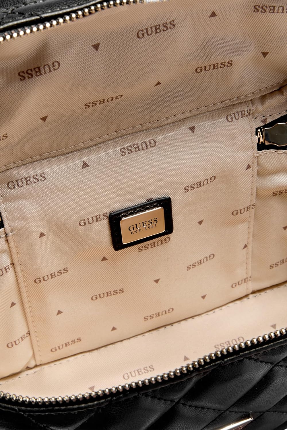 BOLSO JULIET ACOLCHADO GUESS - 4