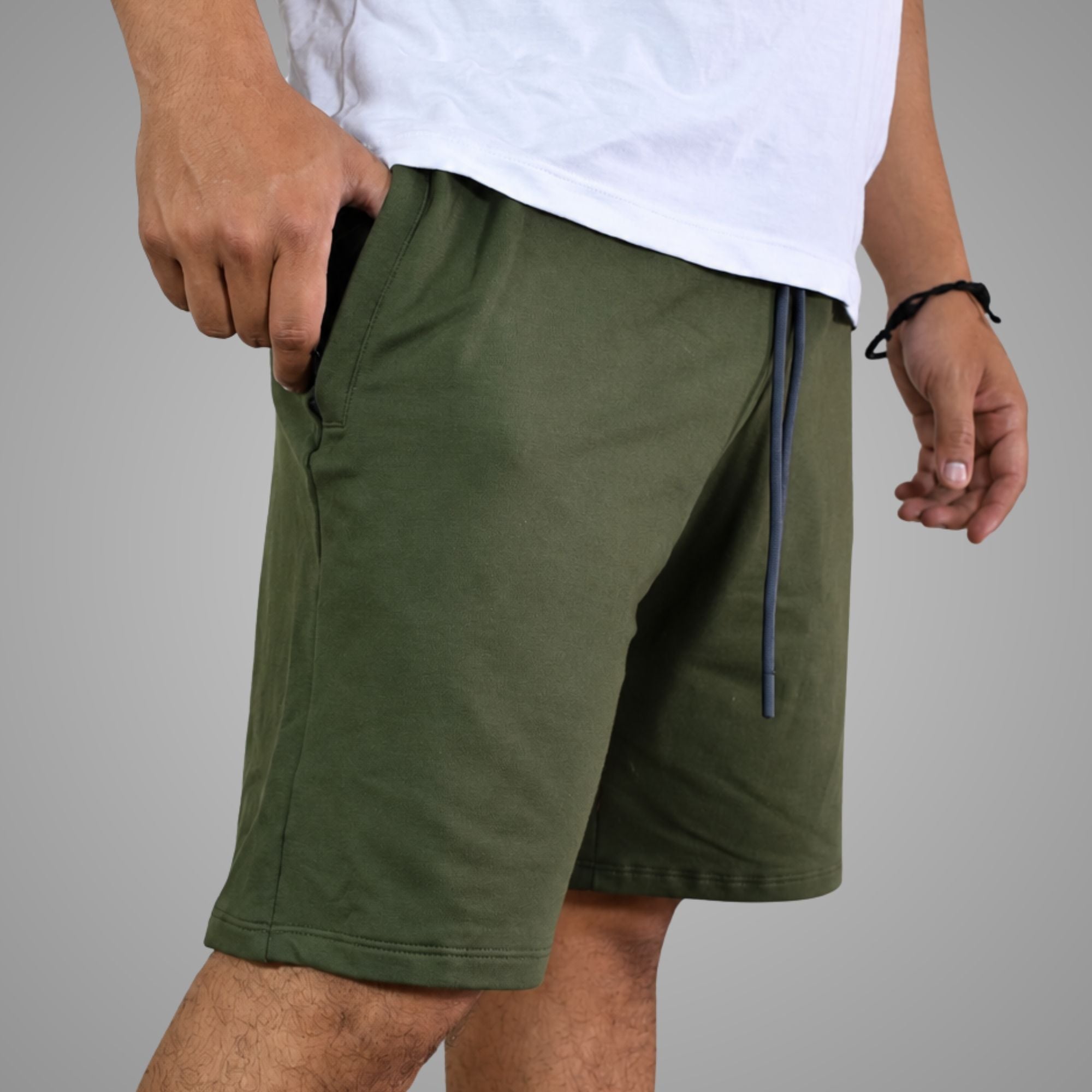 SHORT HOMBRE CASUAL DE ALGODÓN FRENCH TERRY CON CIERRE YONISTERS VERDE OSCURO - 2