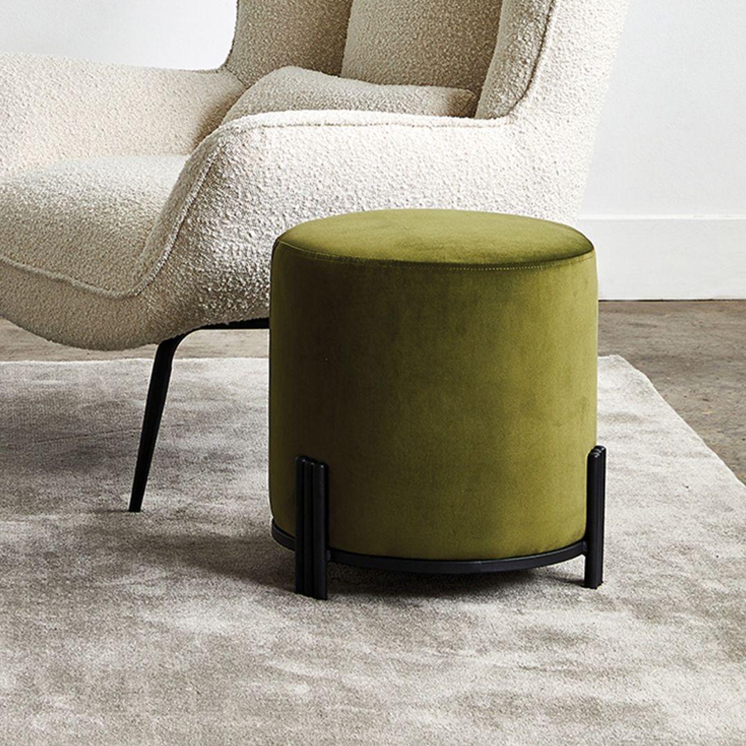 MARINA PUFF - REDONDO CON BASE DE METAL NEGRO MATE - 1