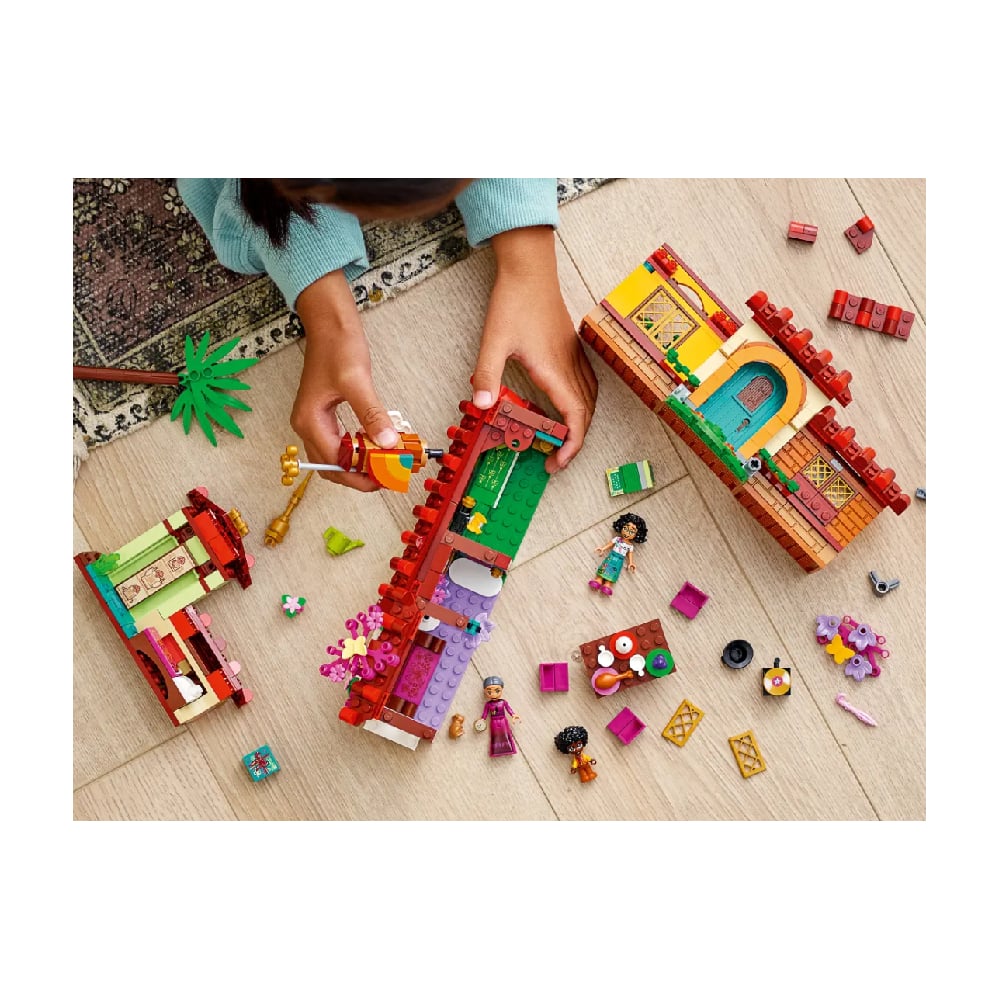 LEGO DISNEY PRINCESS MADRIGAL HOUSE 43202 - 3