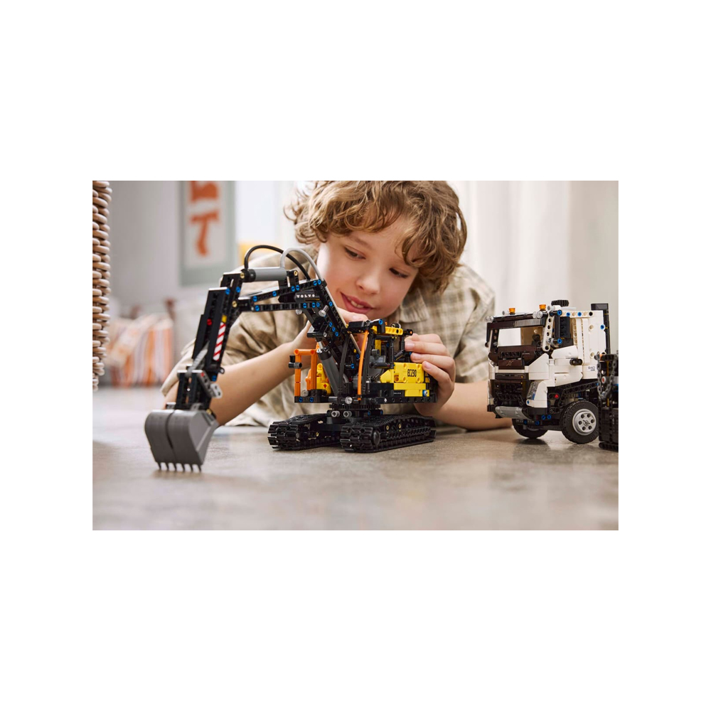 LEGO TECHNIC VOLVO FMX TRUCK EC230 ELECTRIC EXCAVATOR 42175 - 5
