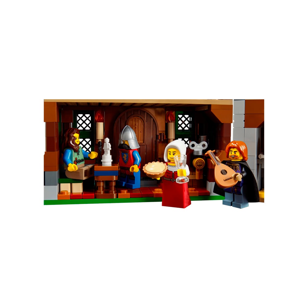 LEGO ICONS MEDIEVAL TOWN SQUARE 10332 - 4