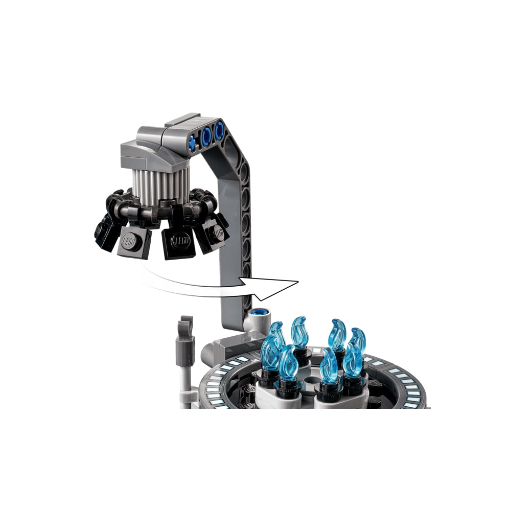 LEGO STAR WARS THE ARMORERS MANDALORIAN FORGE 75319 - 4