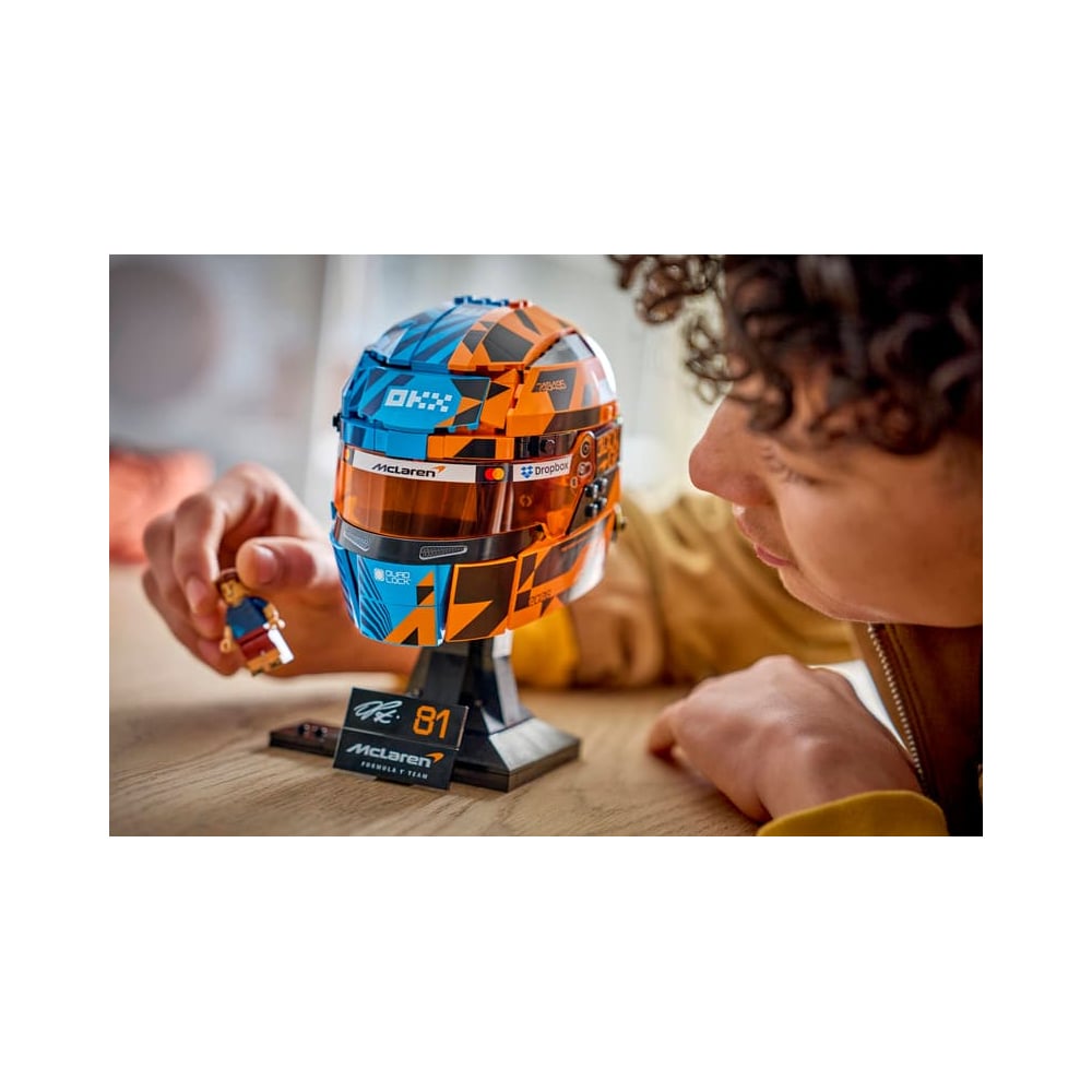 LEGO MCLAREN MASTERCARD F1 TEAM OSCAR PIASTRI HELMET 43017 - 5