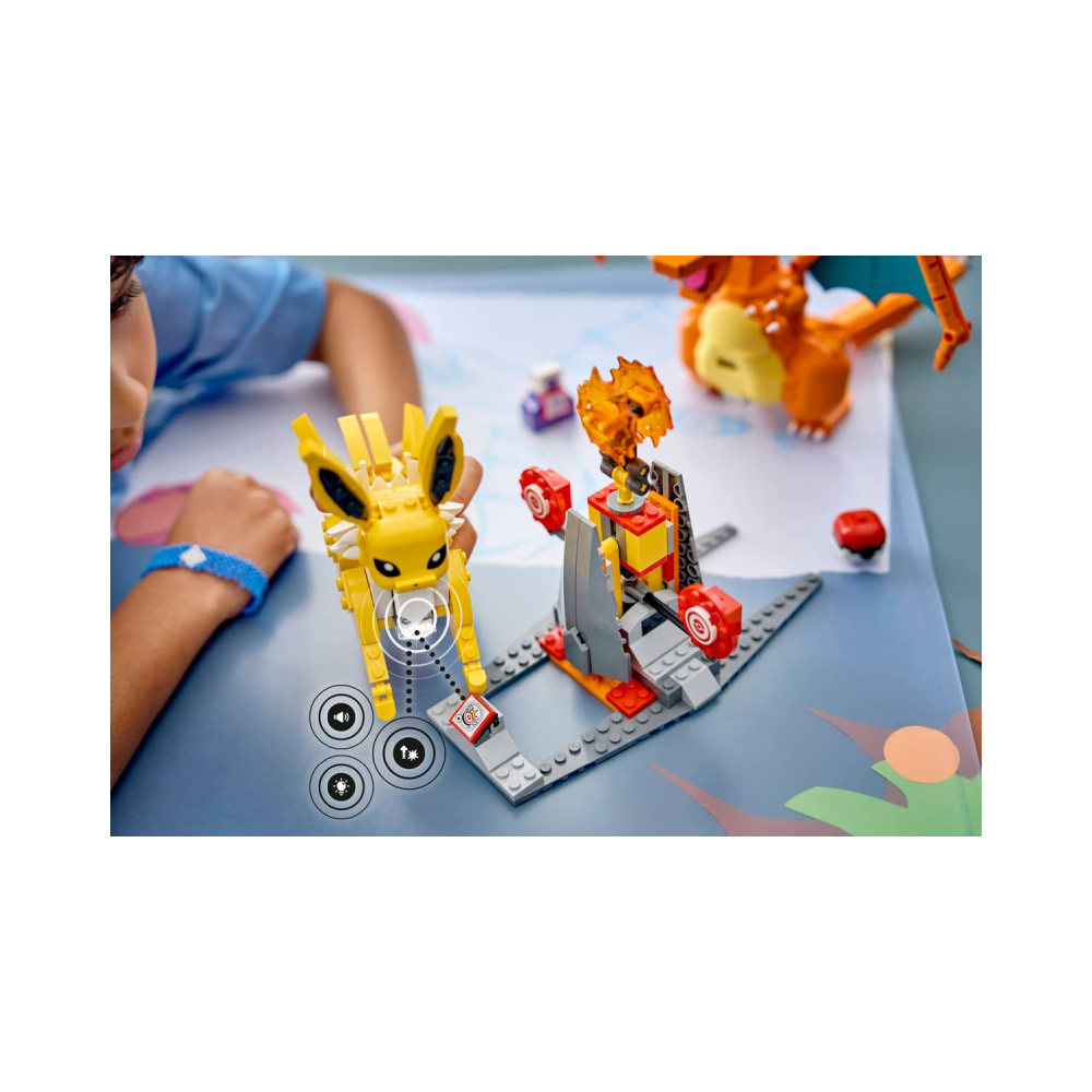 LEGO POKEMON CHARIZARD VS JOLTEON ULTIMATE BATTLE 72167 - 4
