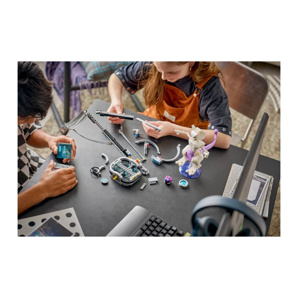 LEGO POKEMON MEWTWOS LAB BREAK 72163 - 2