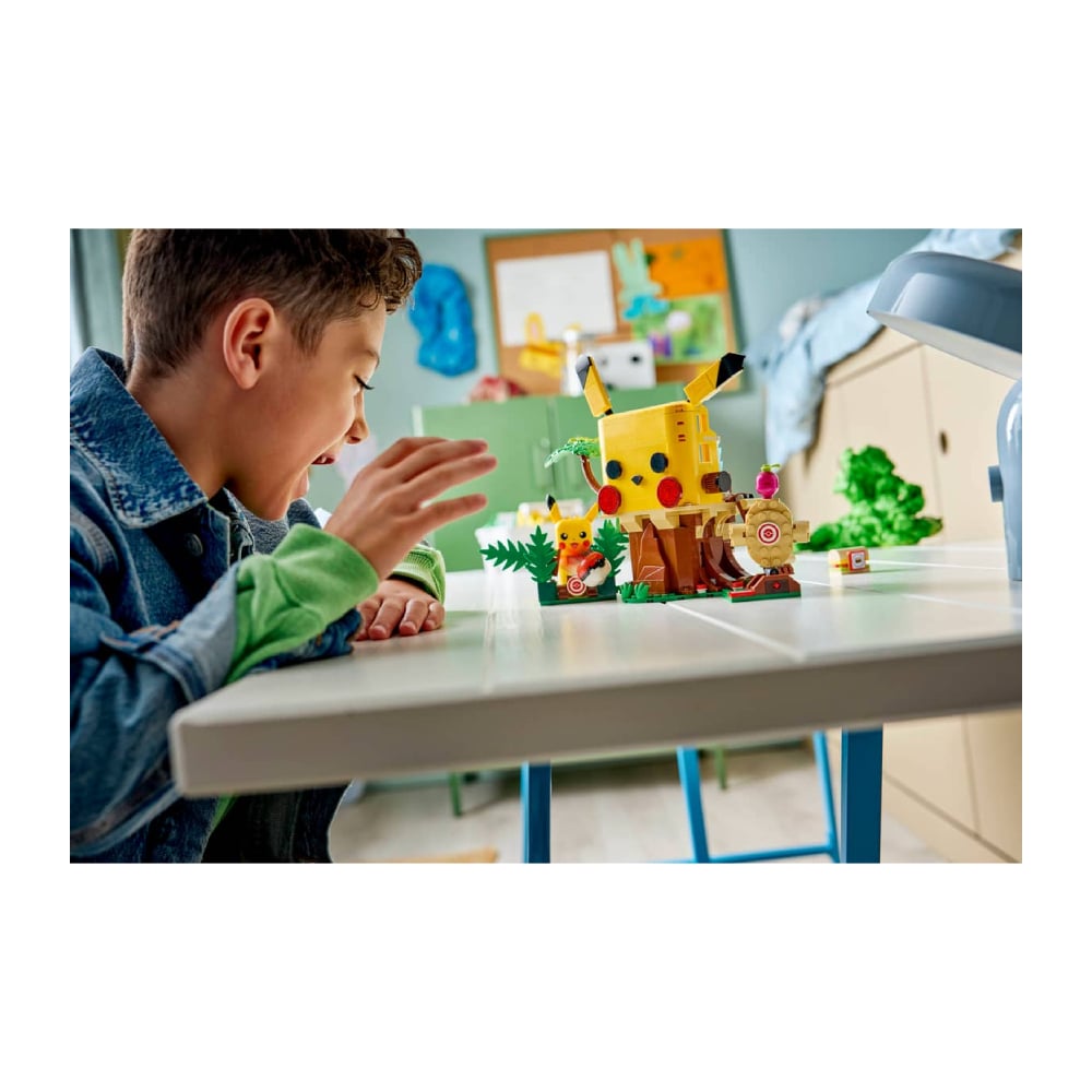 LEGO POKEMON TRAINING HOUSE WITH PIKACHU 72164 - 2