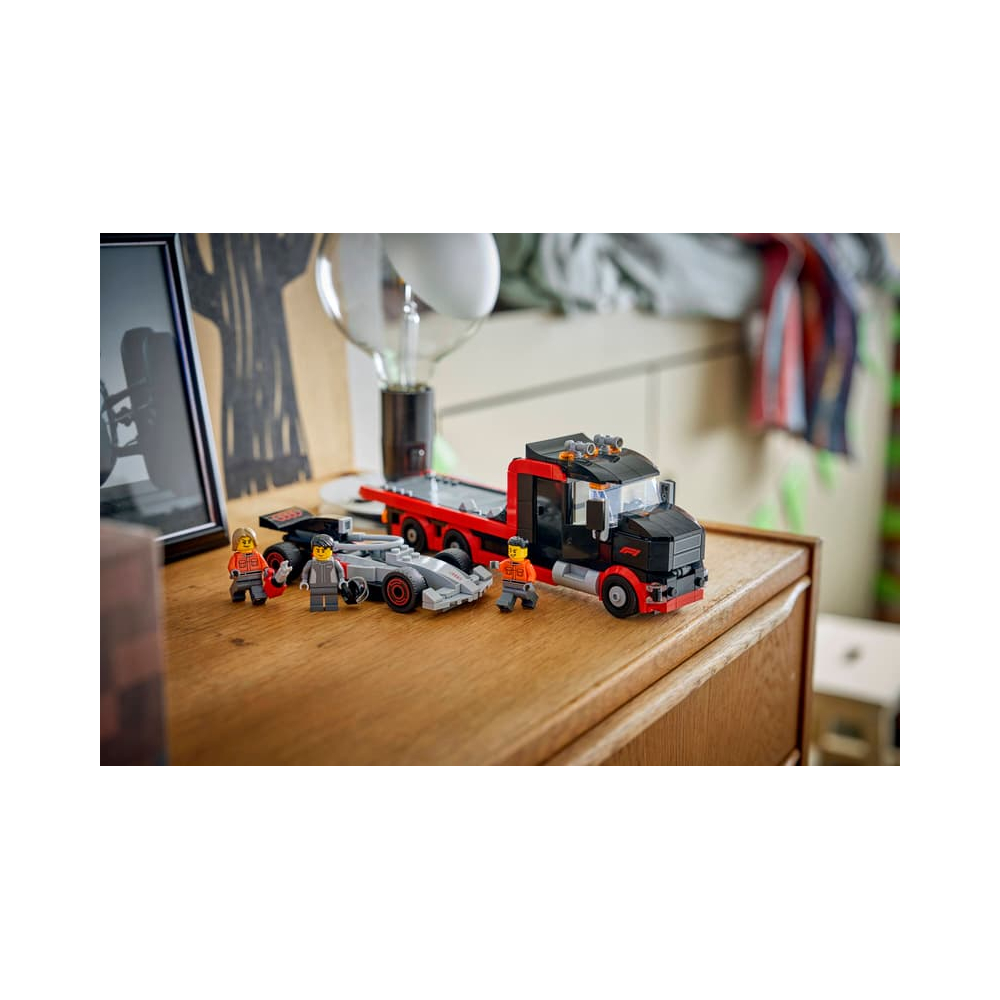 LEGO CITY F1 DISPLAY TRUCK WITH AUDI F1 RACE CAR 60493 - 3