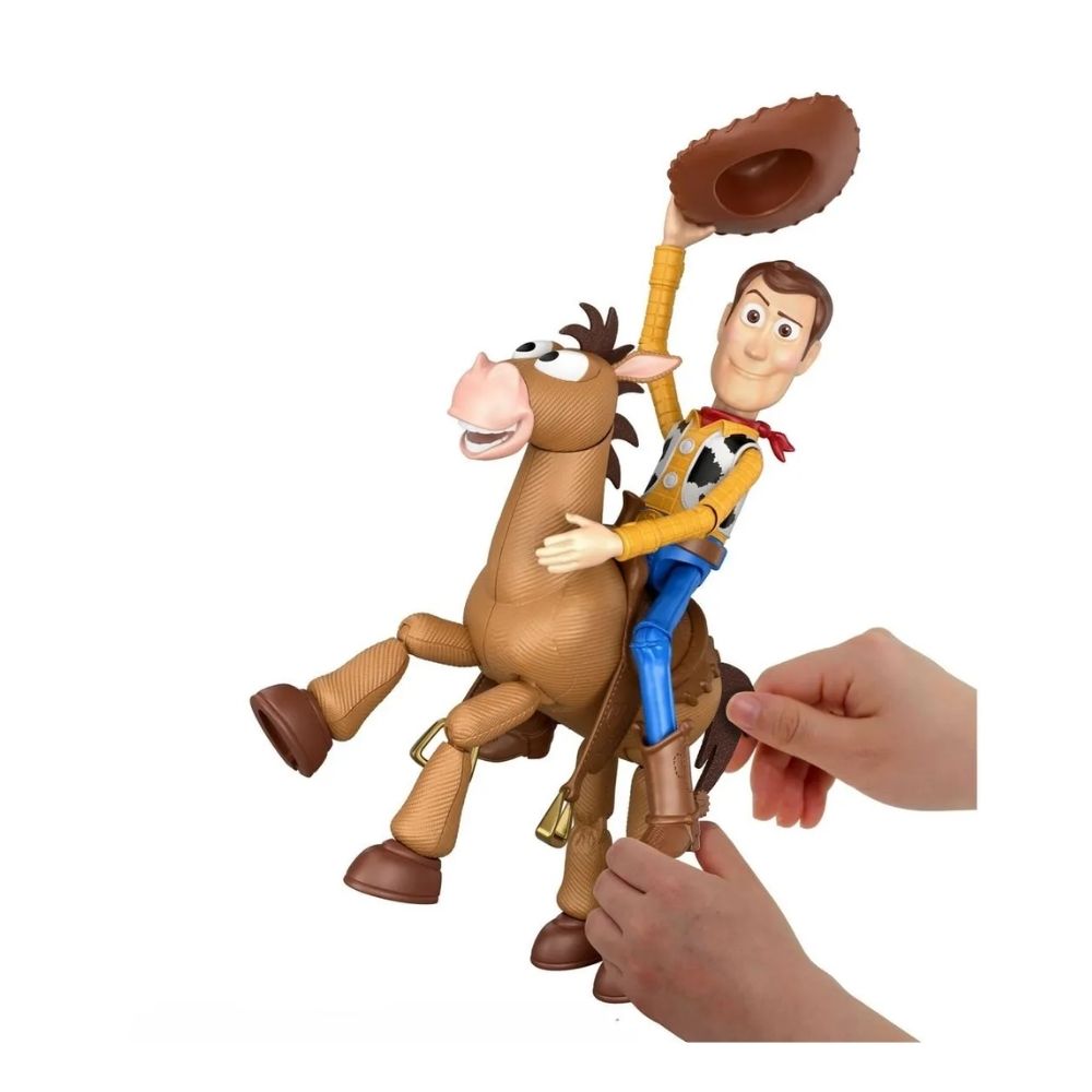 MUÑECO FIGURA ARTICULABLE TOY STORY 5 WOODY CON SONIDO - 4