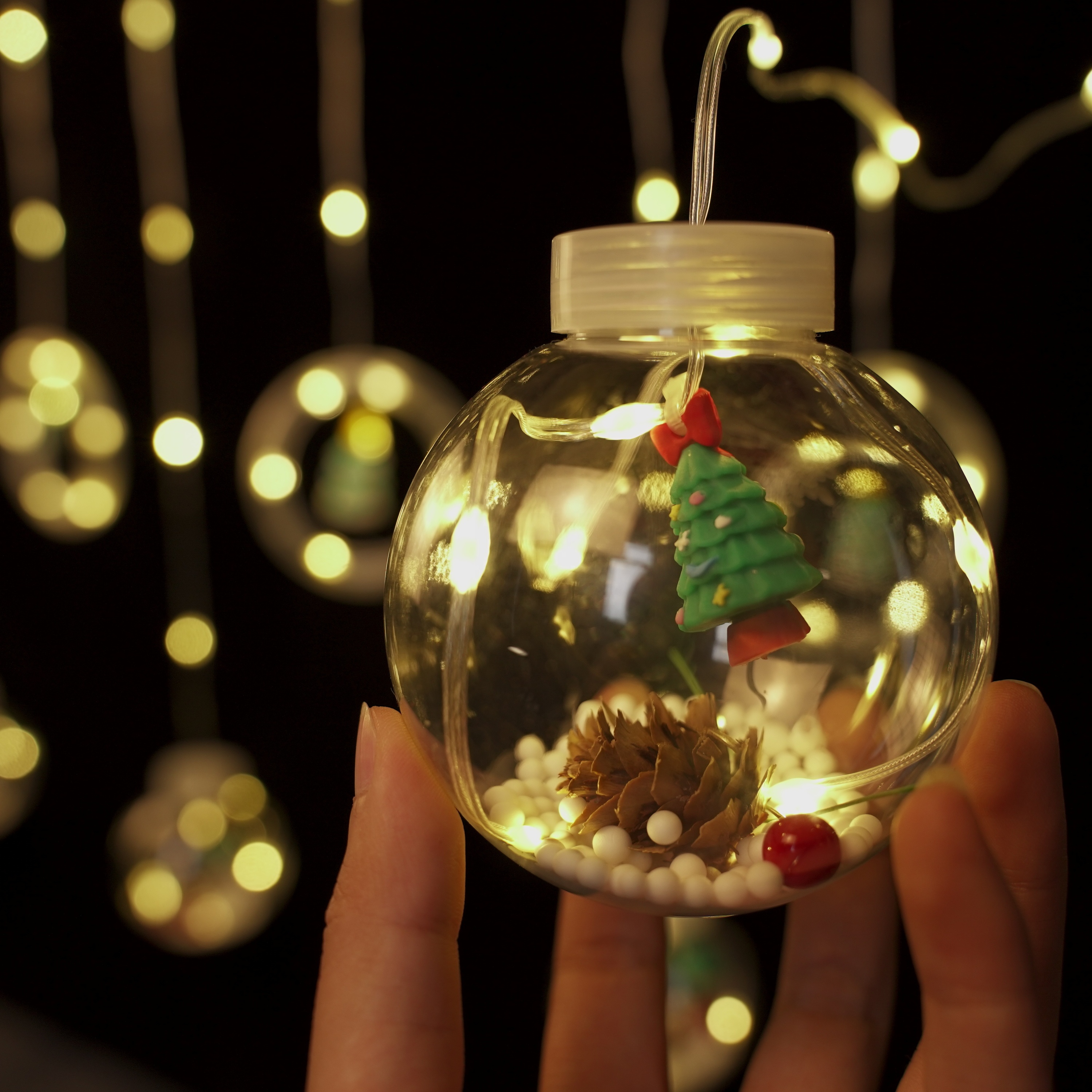 LUCES MILLENNIAL IMPORT MULTICOLOR NAVIDAD CORTINA CON FIGURAS NAVIDEÑAS 3M LUZ AMBAR - 7