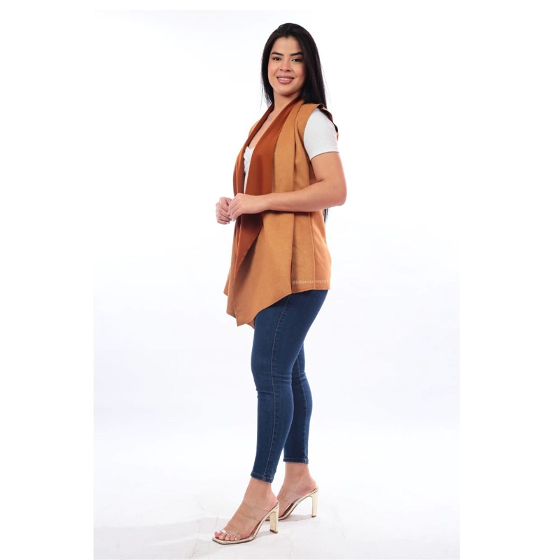 CAPA CHALECO MUJER MANGA CERO SIN BOTONES CAMEL - 2