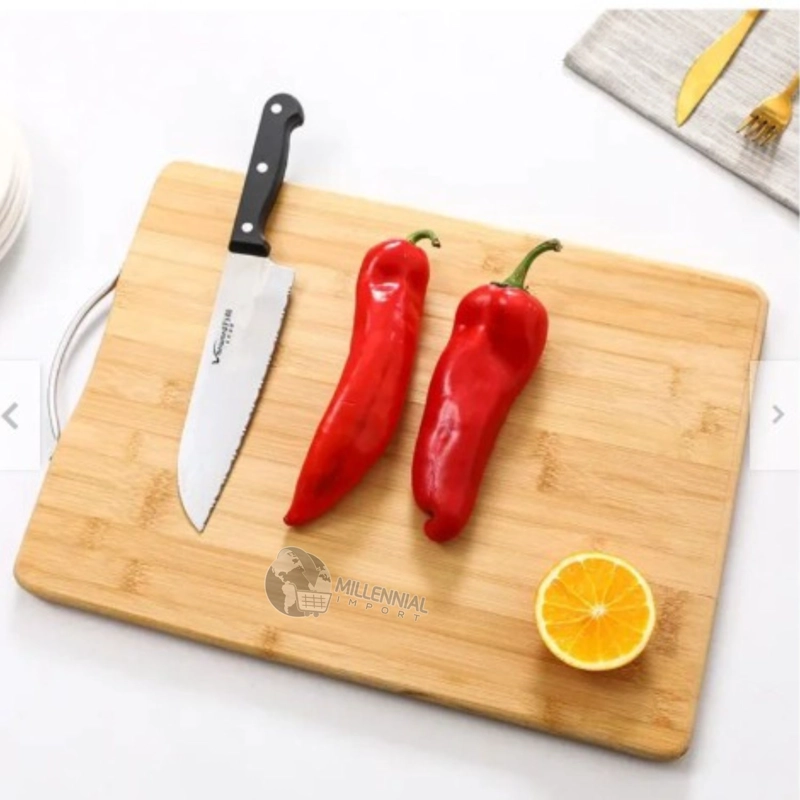TABLA DE COCINA PARA PICAR ALIMENTOS 34CM CON ASA DE BAMBÚ - 1