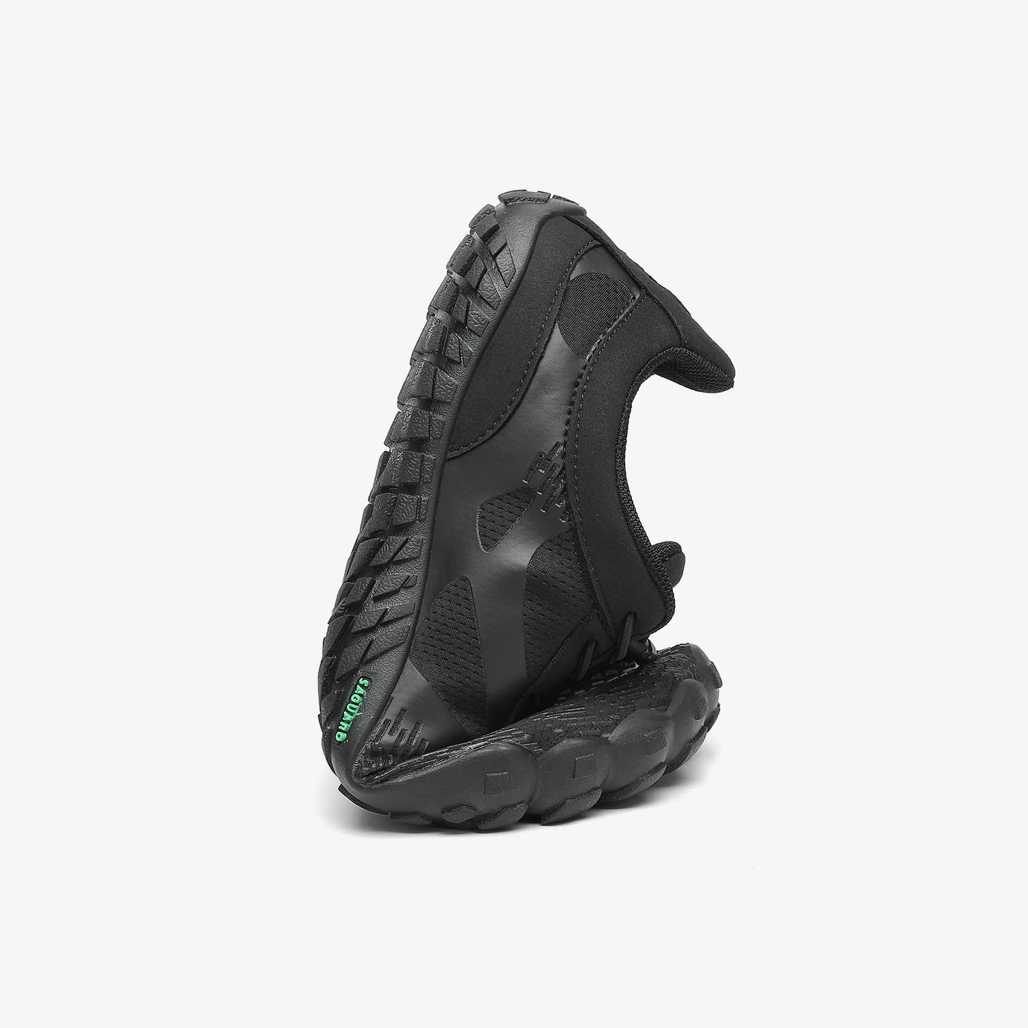 ZAPATILLA SAGUARO NEGRO XZA054BK BAREFOOT CHASER VITALITY III - 6