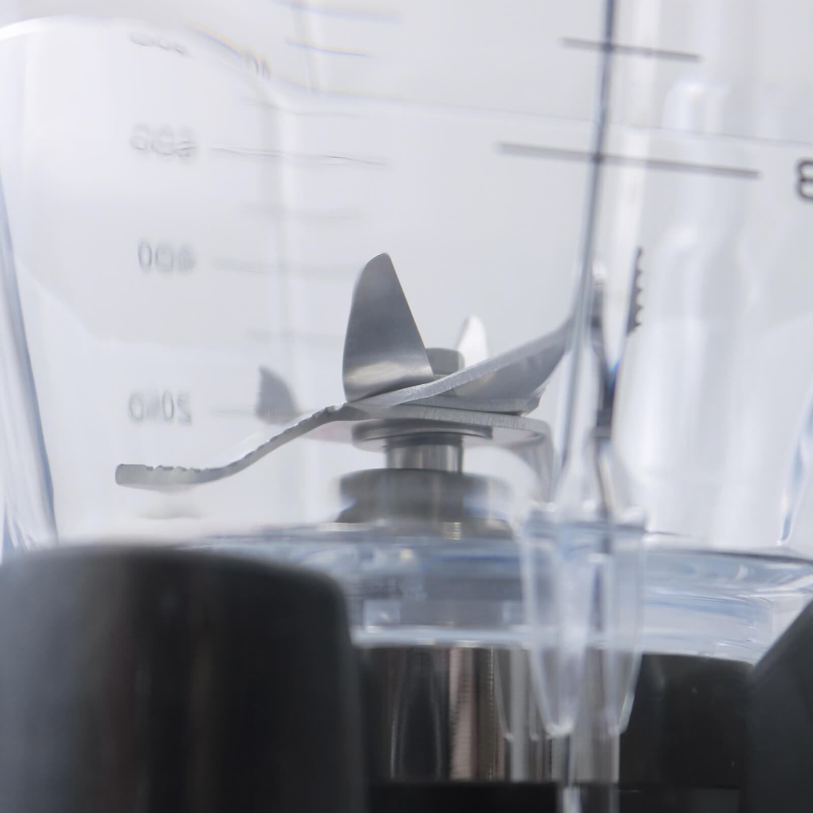 LICUADORA PROFESIONAL NEGRA RECORD -2.2L 10 VEL. - 2
