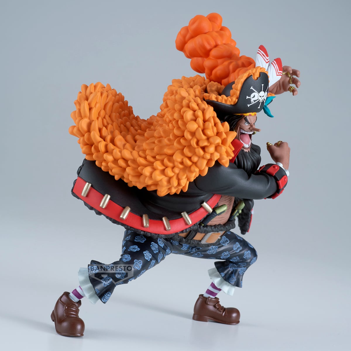 FIGURA COLECCIONABLE BANDAI DE ONE PIECE BATTLE RECORD MARSHALL D. TEACH - 4
