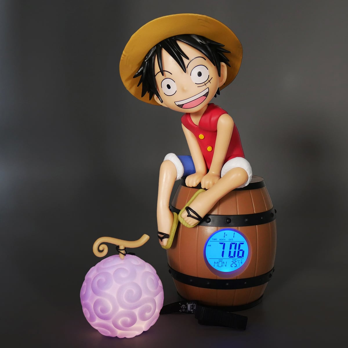 PACK-RELOJ LUFFY EN BARRIL-FRUTA DEL DIABLO CON LUZ Y CORREA DE MANO - 3