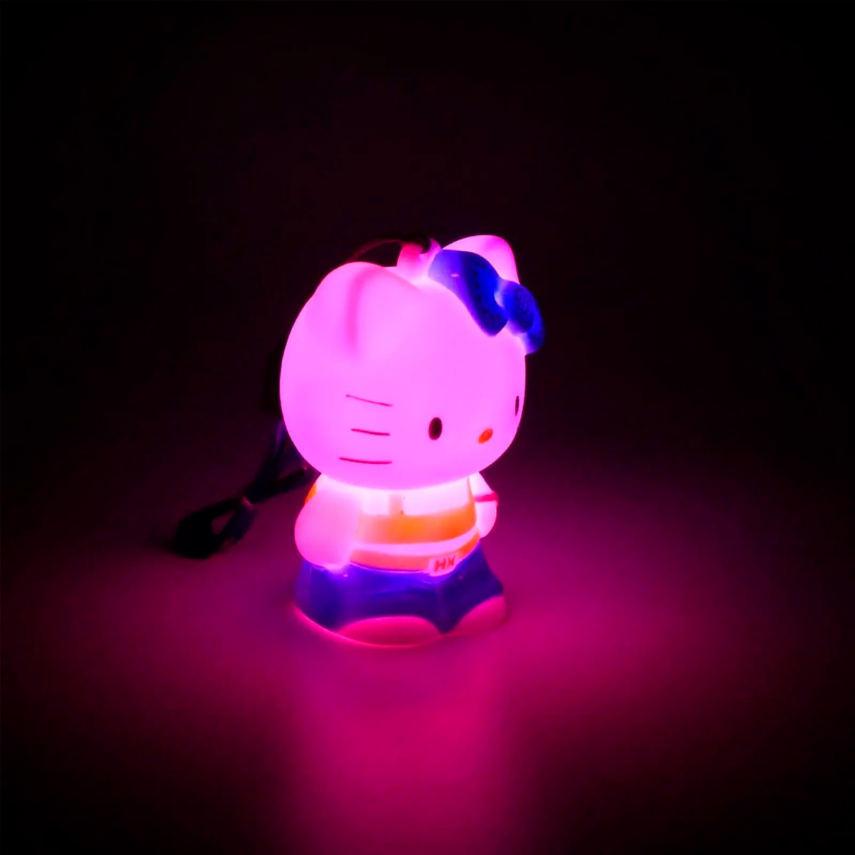 LUZ PORTATIL DE HELLO KITTY HIP HOP CON CORREA DE MANO - 4