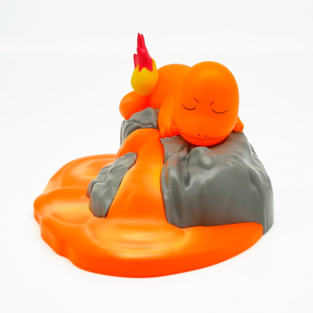 LUZ PORTATIL DE CHARMANDER CON ESCENA ILUMINADA - 2