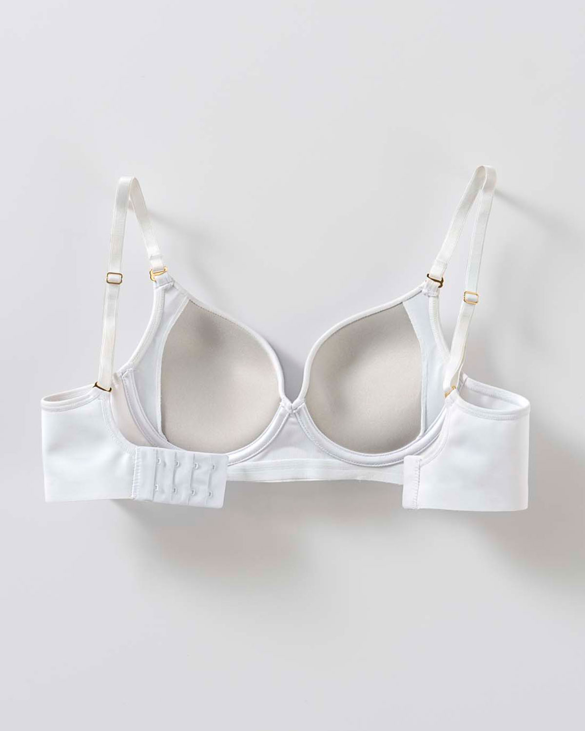 BRASIER INVISIBLE REALCE ALTO CON ARCO Y COPAS CON MEMORIA - 4
