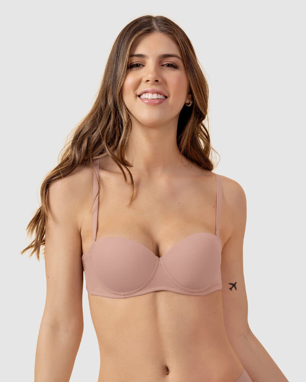 BRASIER STRAPLESS CON REALCE INCORPORADO - 1