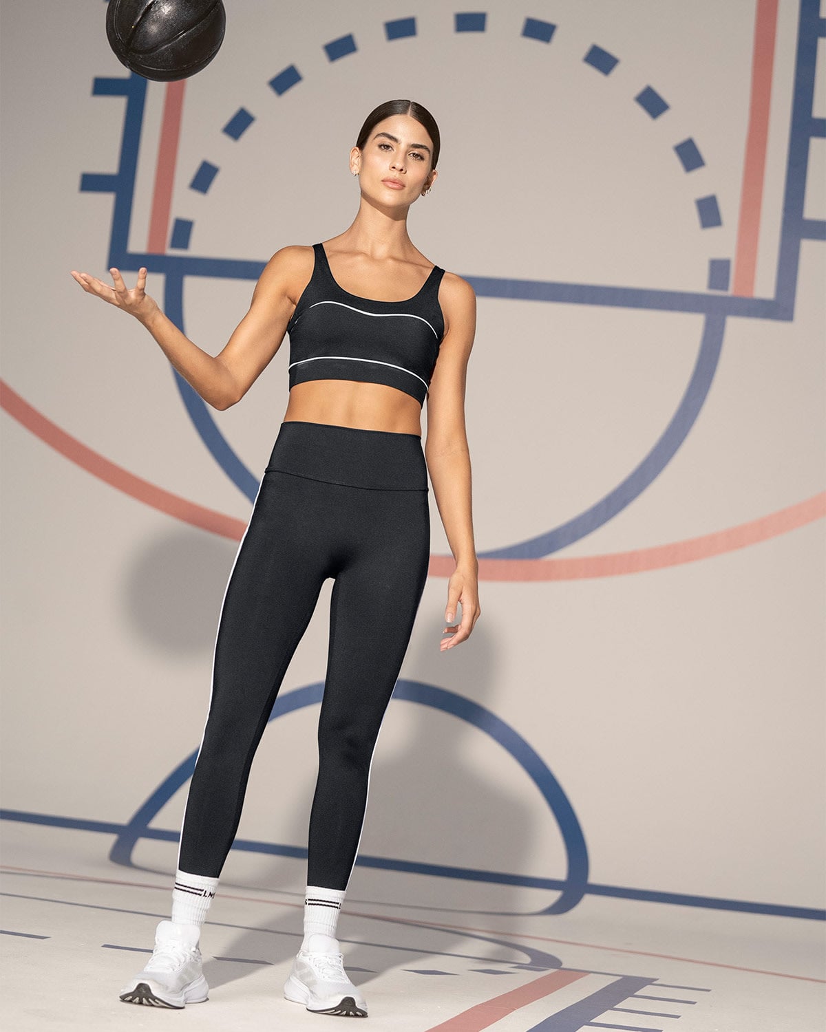 LEGGING DEPORTIVO DE CONTROL DOBLE CAPA DE TELA EN PRETINA - 4