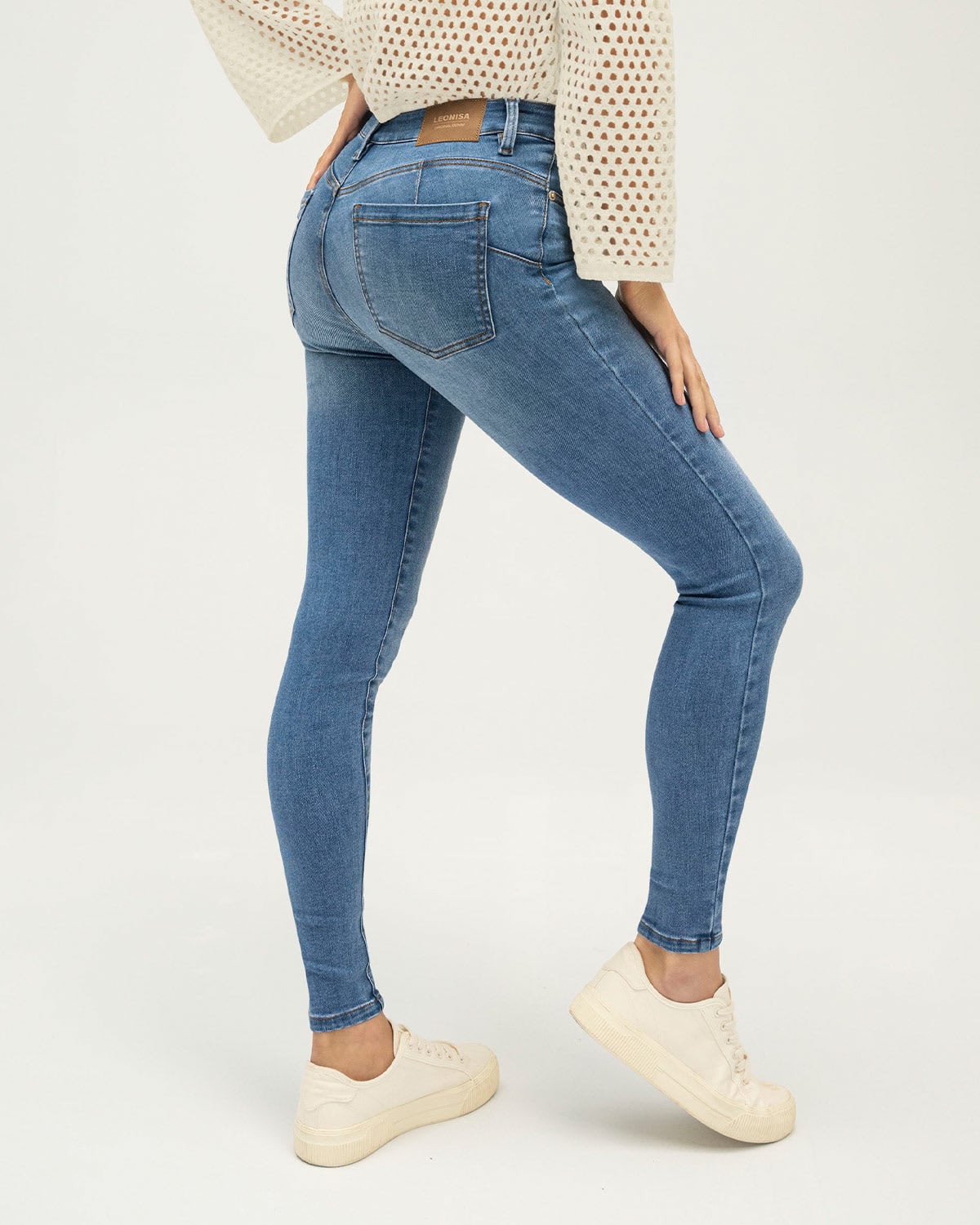 JEAN SKINNY LEVANTA COLA - 2