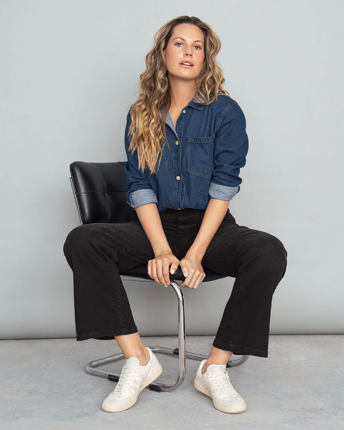 JEAN BOTA ANCHA ESENCIAL PARA MUJER - 1
