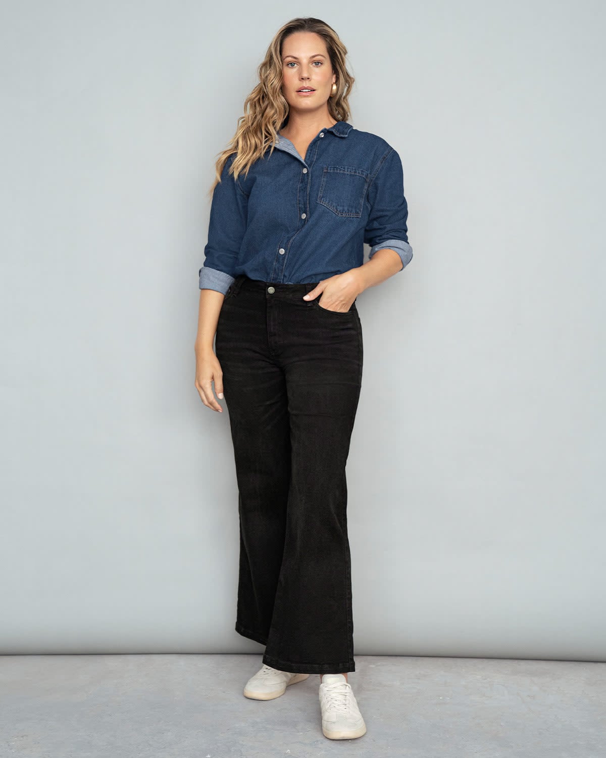 JEAN BOTA ANCHA ESENCIAL PARA MUJER - 2