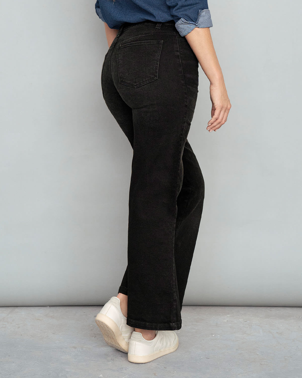 JEAN BOTA ANCHA ESENCIAL PARA MUJER - 3