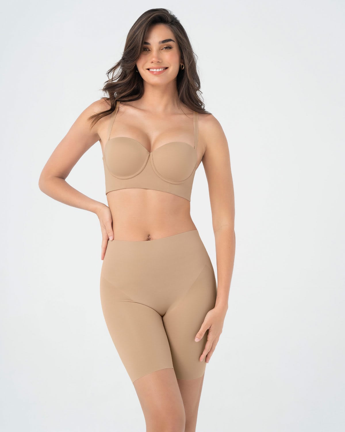 SHORT DE CONTROL EFECTO INVISIBLE ESPALDA EN U - 4
