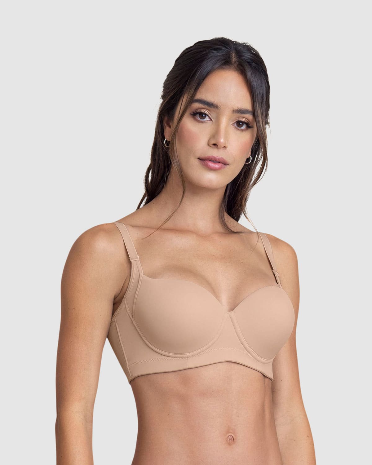 BRASIER TRIANGULAR CON CUBRIMIENTO DE SISA Y ESPALDA - 1