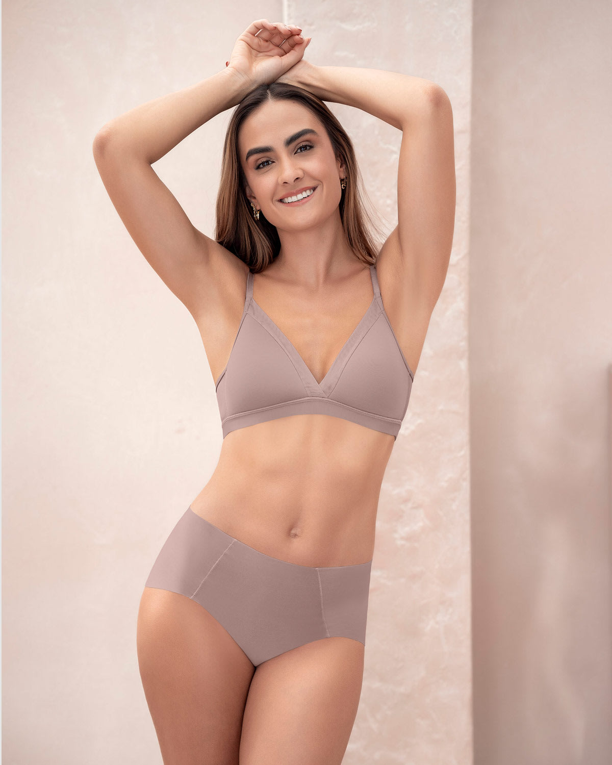 BRASIER SIN ARCO PURA COMODIDAD CON DETALLES EN TUL - 3