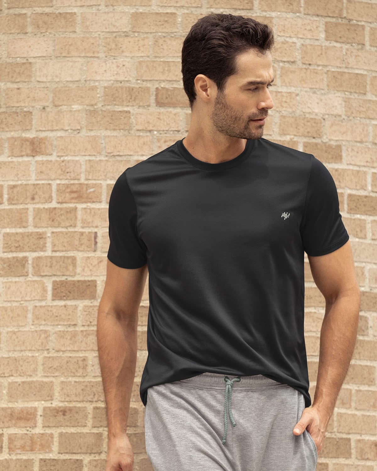 POLO DEPORTIVA MASCULINA SEMIAJUSTADA DE SECADO RÁPIDO - 3