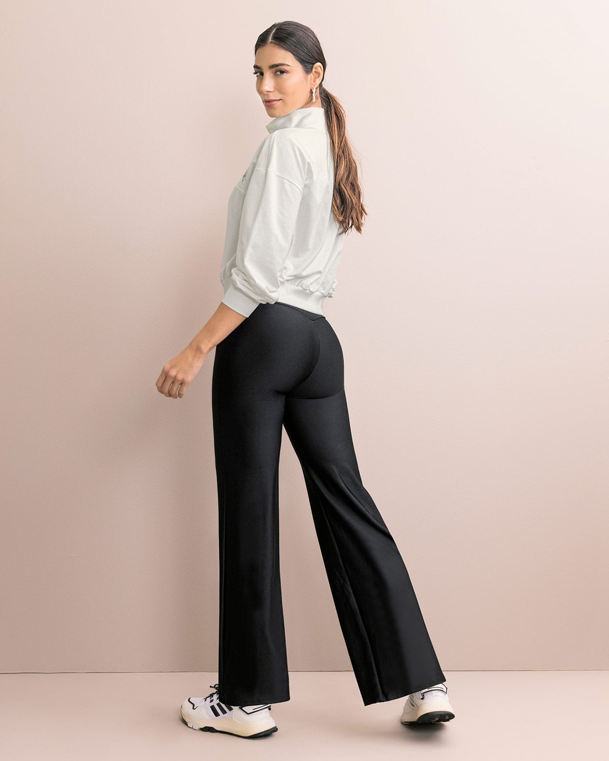 LEGGING BOTA RECTA CON CONTROL DE ABDOMEN - 4