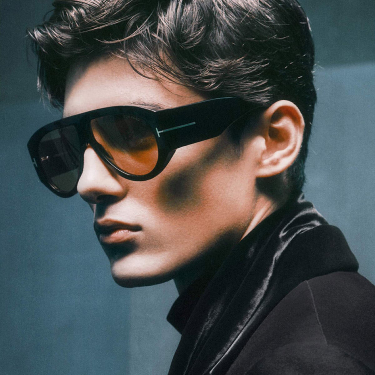 LENTES DE SOL TOM FORD™ FT1044 BRONSON 01E 60 - SHINY BLACK/T LOGO - 5