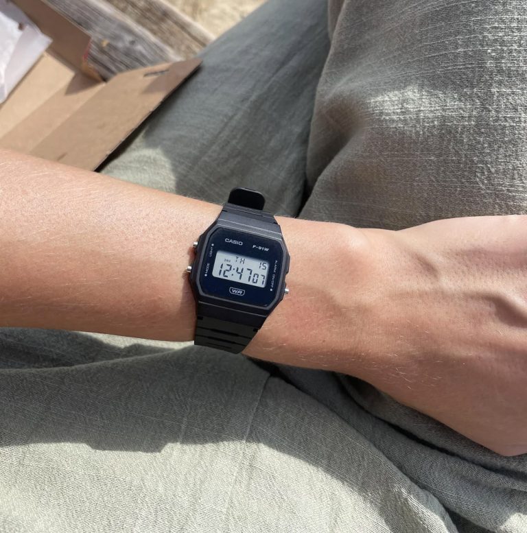 RELOJ CASIO UNISEX F-91WB-8A RETRO NEGRO - 6